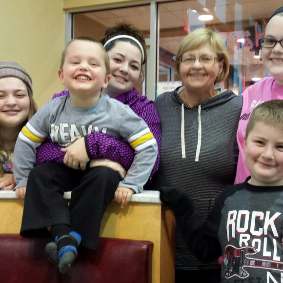 Profile Picture of Cathie Cook (@cathiecook) on Poshmark