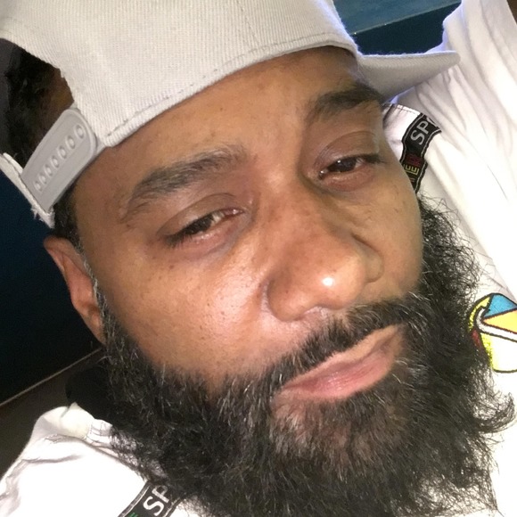 Profile Picture of Christopher Richardson (@c1hris2r) on Poshmark