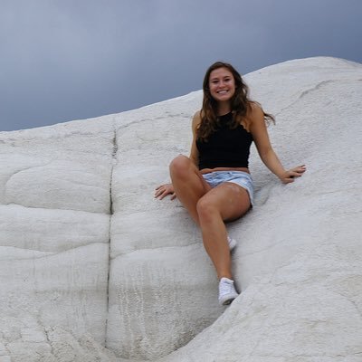 Profile Picture of Paige (@paigeerickson16) on Twitter