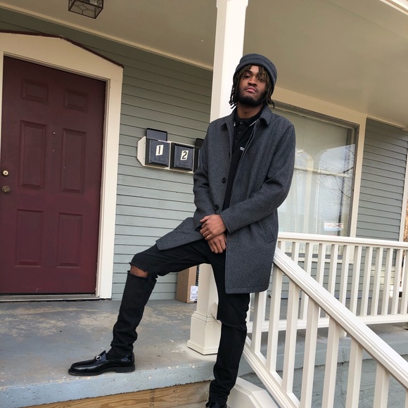 Profile Picture of Carlos Watkins (@carlos1_) on Poshmark