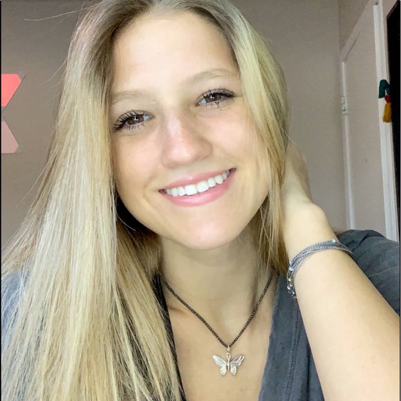 Profile Picture of Mckenzie Jackson (@jckenziem) on Poshmark