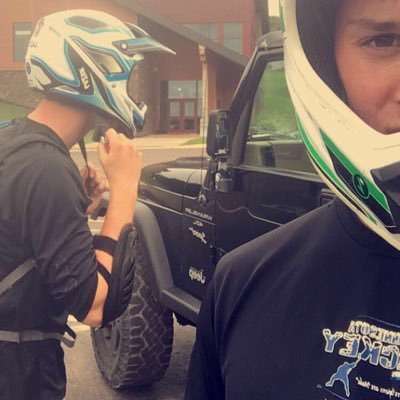 Profile Picture of Dragon Slayer 156 (@LukeMarvin) on Twitter