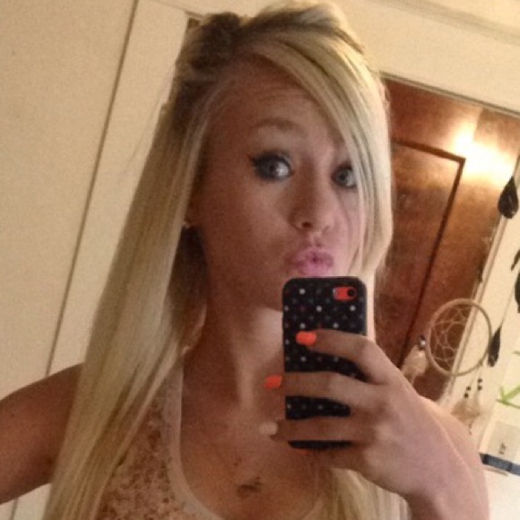 Profile Picture of Jordyn Dehaven (@jordy_jor97) on Poshmark