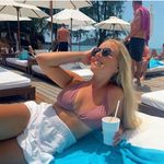 Profile Picture of Nicole 🌴🌏✈️🦋 (@nicolehumphreys) on Instagram