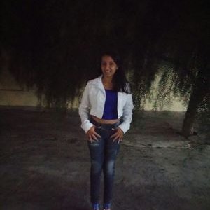 Profile Picture of Alice Gomes (@alicegomes178) on Twitter