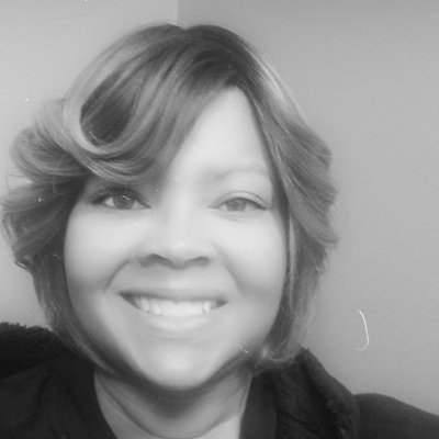 Profile Picture of Deborah Bloomer (@djbloomer74) on Twitter