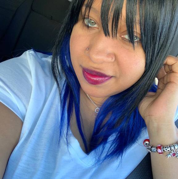 Profile Picture of Ericka Sutton (@luvhazel10) on Poshmark