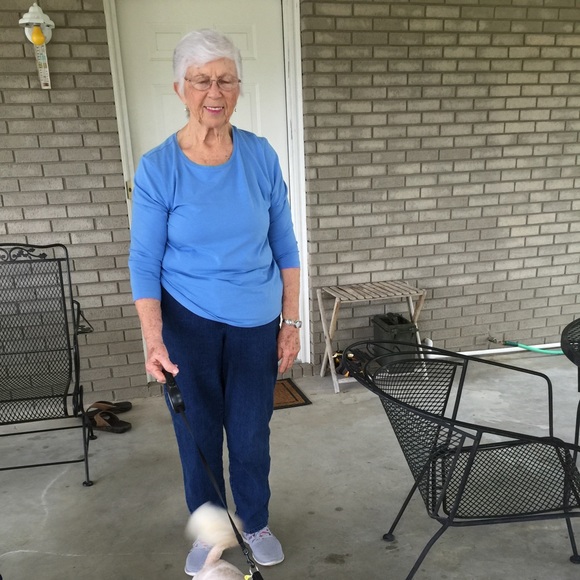 Profile Picture of Norma Combass (@jeannorma) on Poshmark