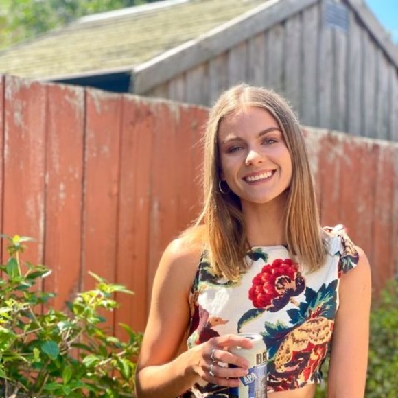 Profile Picture of Tamara Mcconnell (@dvwpnz) on Poshmark