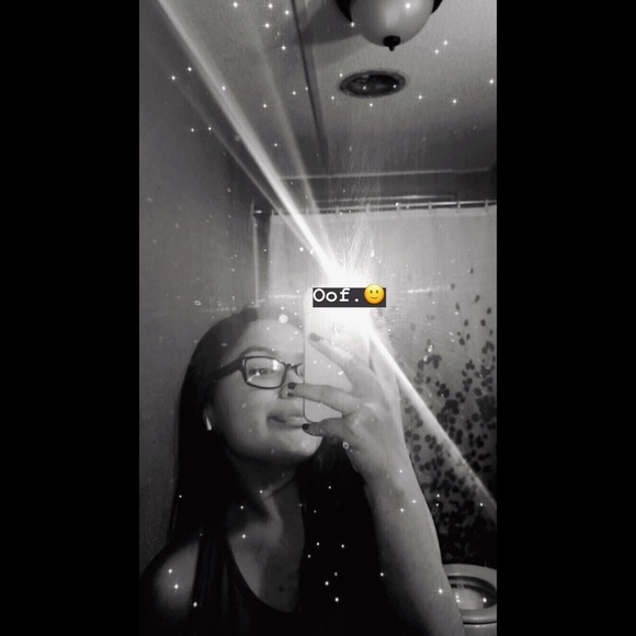 Profile Picture of Lyneah Tsinnijinnie (@thenedda) on Poshmark