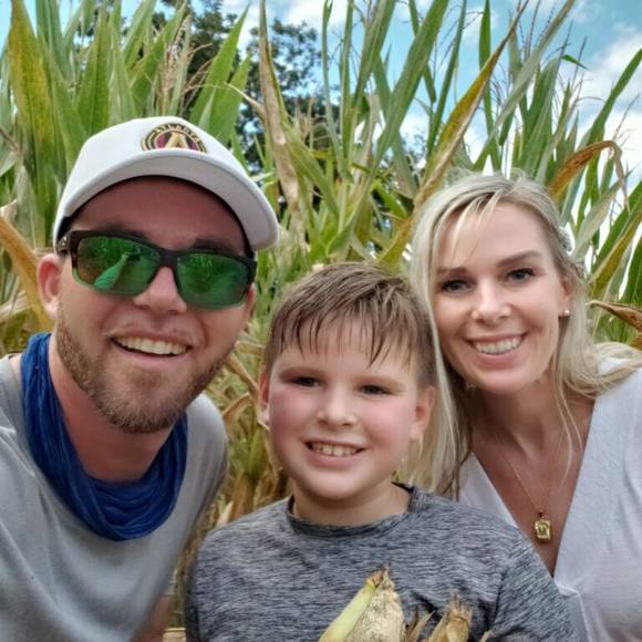 Profile Picture of Meredith Hawk (@mhawk247) on Poshmark