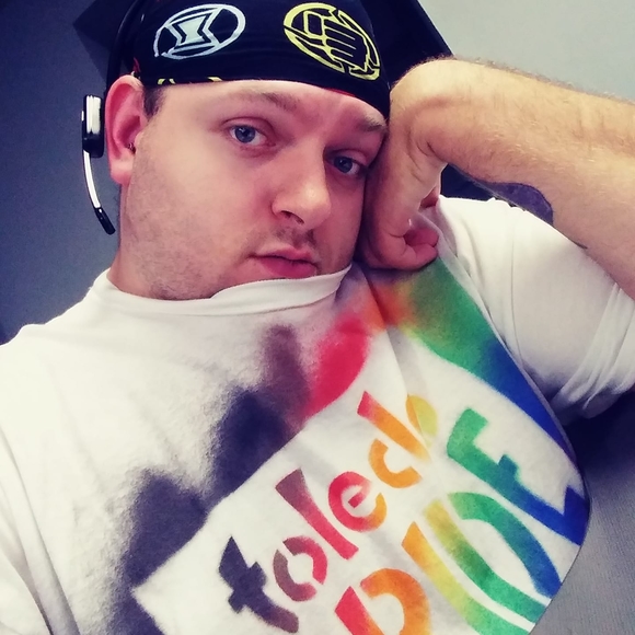 Profile Picture of Steven Kaczmarek (@stevenkaczmarek) on Poshmark