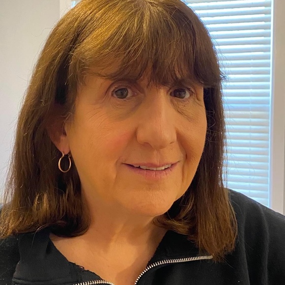 Profile Picture of Marie Nangle (@marienangle) on Poshmark