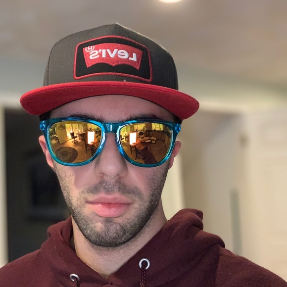 Profile Picture of Alexander Kalajian (@akalajian) on Poshmark