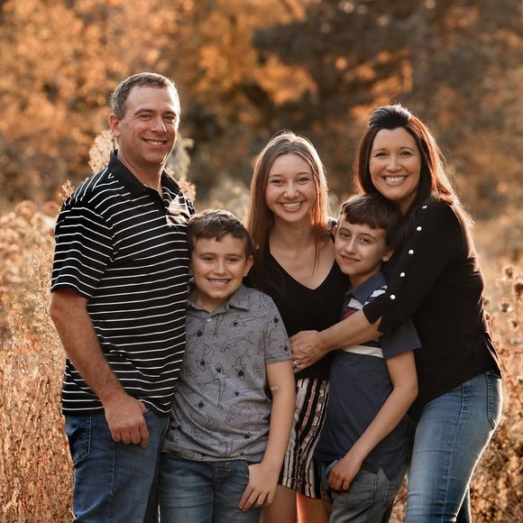 Profile Picture of Carly Emken (@carlyemken) on Poshmark