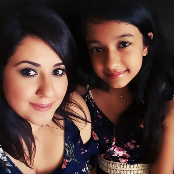 Profile Picture of Azar Keymanesh (@azartorky) on Poshmark