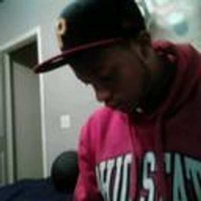 Profile Picture of Vicky Meyer (@vickymeyer13) on Twitter