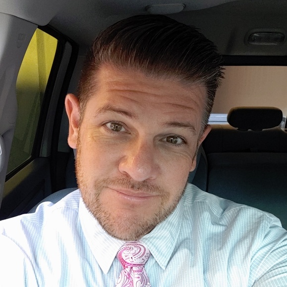 Profile Picture of Nicholas Haecker (@nichaecker) on Poshmark