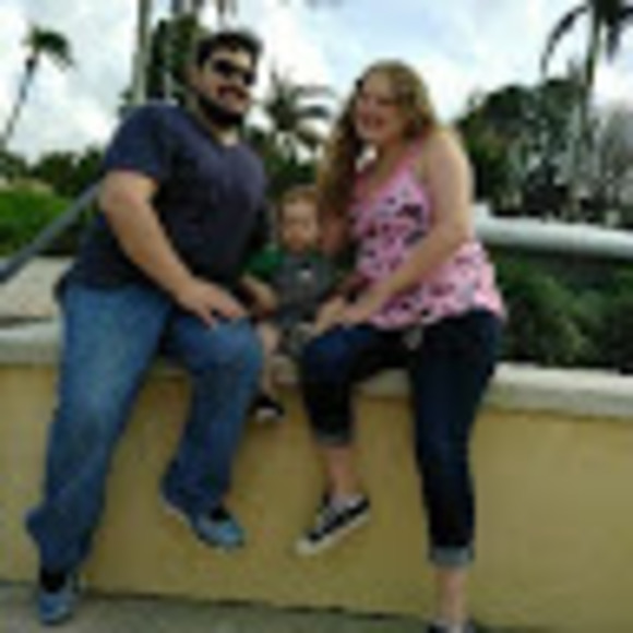 Profile Picture of David Pippin (@davidpippin) on Poshmark