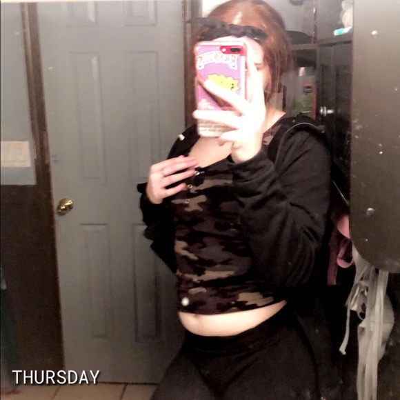 Profile Picture of Cassidy Howard (@lordummi) on Poshmark