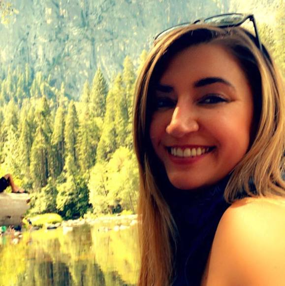 Profile Picture of Lauren Selley (@laurenballen) on Poshmark