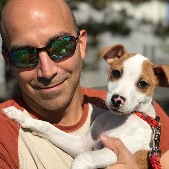 Profile Picture of Tom Montemurno (@toothmover) on Poshmark