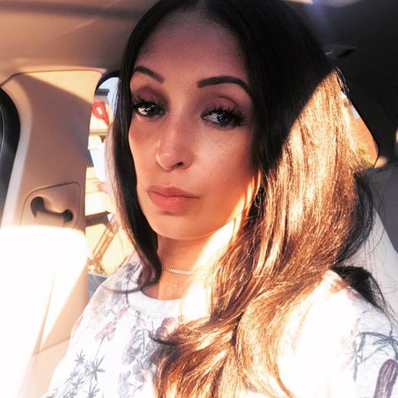 Profile Picture of Felecia Dufauchard (@feleciamh) on Poshmark