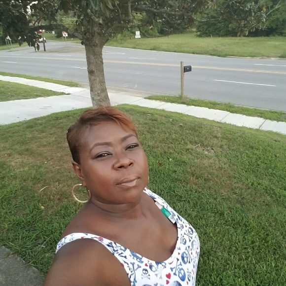 Profile Picture of Paula Foster (@bigcoco69) on Poshmark