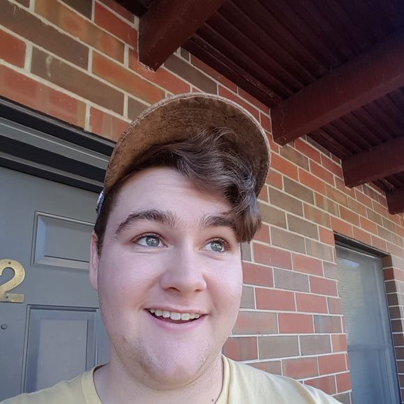 Profile Picture of Will Averna (@night_slayer) on Poshmark