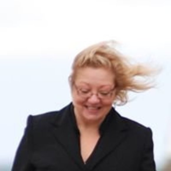 Profile Picture of Kim Coulter (@kimcoulter2014) on Poshmark