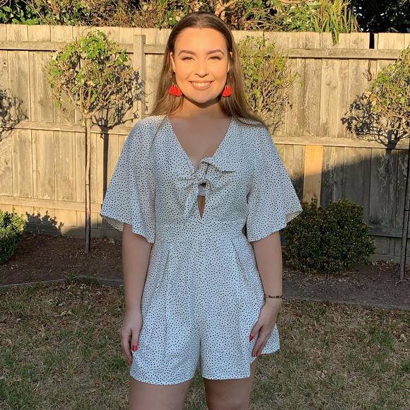 Natasha Kirac - Poshmark Profile Picture of Natasha Kirac (@tashkirac) on Poshmark