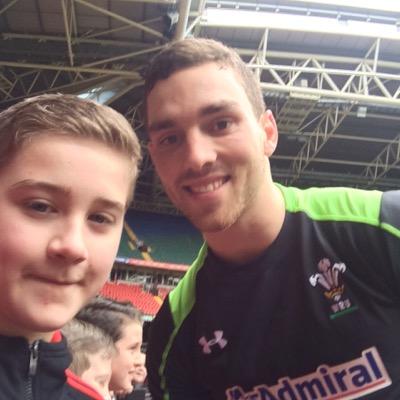 Profile Picture of Josh Burgess (@JoshBurg146) on Twitter