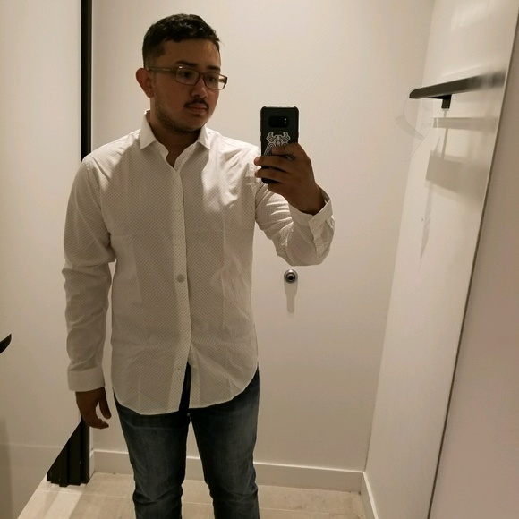 Profile Picture of Lorenzo Castillo (@lorenzo2025) on Poshmark
