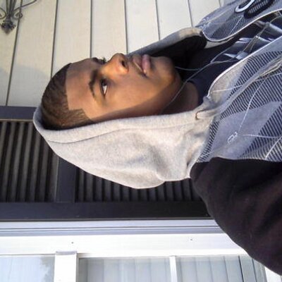 Profile Picture of Jeffery Edge (@BigEdge77) on Twitter