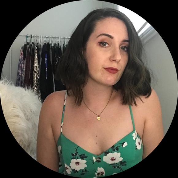 Profile Picture of Emily Donnelly (@emily_donnelly) on Poshmark