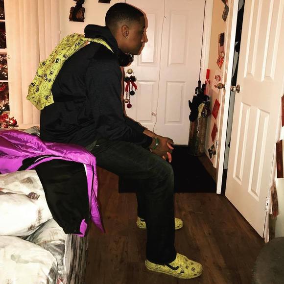 Profile Picture of Dwayne Miles (@phillyboy245) on Poshmark