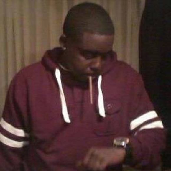 Profile Picture of Earnest Douglas (@earnestdouglas) on Poshmark