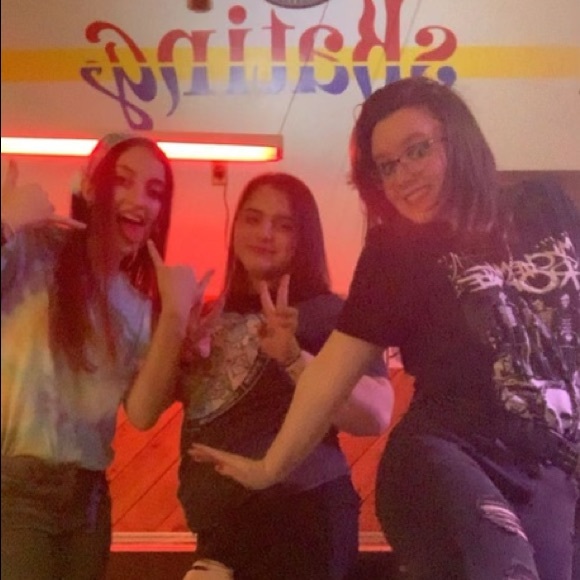 Profile Picture of Elisabeth Lieberum (@liebelisabeth) on Poshmark