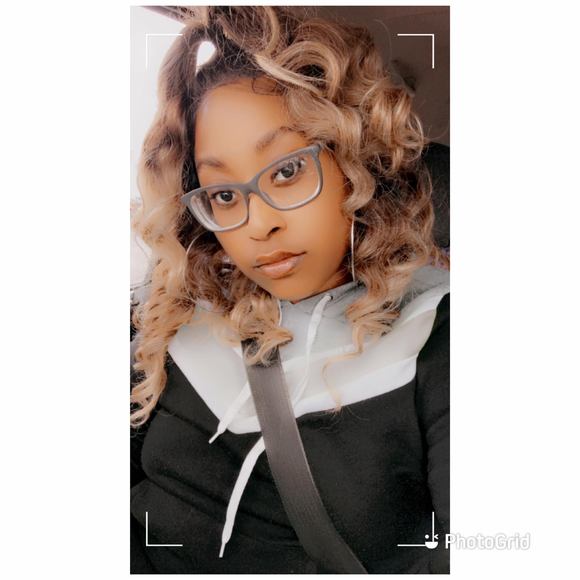 Profile Picture of Alexis Mccowan (@lexy6) on Poshmark