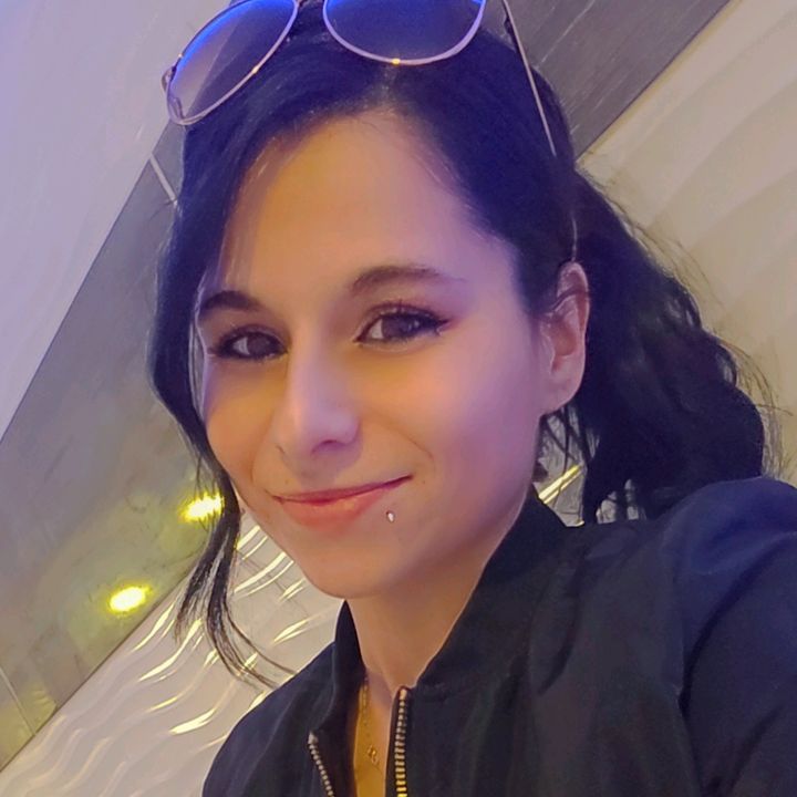 Profile Picture of Jess LaRock (@j.larock) on Tiktok