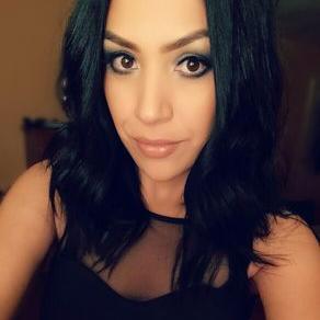 Profile Picture of Iris Cabello (@irisjcabello) on Twitter