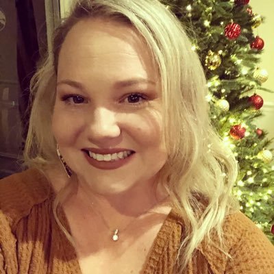 Profile Picture of Leah McGee (@LeahMcG30) on Twitter