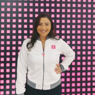Profile Picture of Iris Reyes (@_ReyesIris) on Twitter