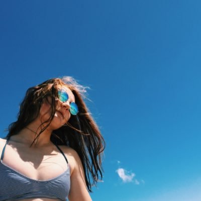 Profile Picture of Julia Smeltzer (@juliaasmeltzer) on Twitter