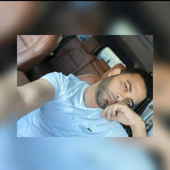 Profile Picture of Danny Luna (@flowsteacher) on Poshmark