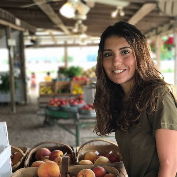 Profile Picture of Jennifer Gerhards (@jengerhards) on Poshmark