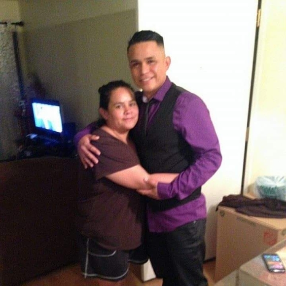 Profile Picture of Alfredo Felix (@alfredofelix54) on Poshmark