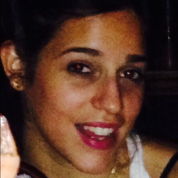 Profile Picture of Geraldine Bommers (@gigimiji) on Poshmark