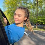 Profile Picture of Larissa Huffman (@larissa_huffs) on Instagram