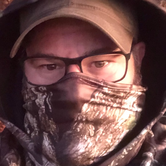 Profile Picture of Chris Didio (@cpdidio) on Poshmark